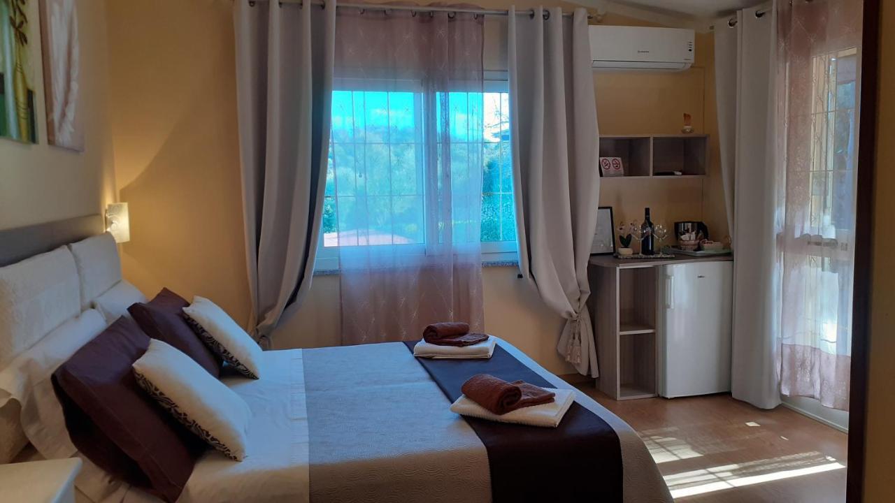 Li Muntigeddi Hotel San Teodoro  Exterior photo